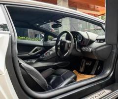 Lamborghini Aventador (2012)